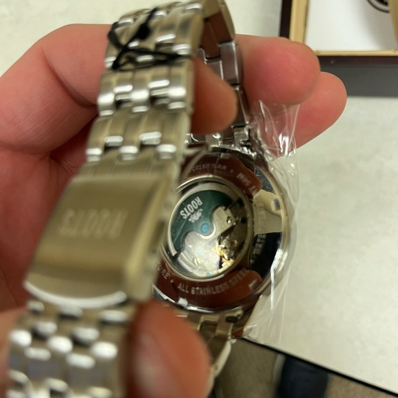 Roots Eco Automatic men’s silver watch ultra rare and new - Picture 8 of 9